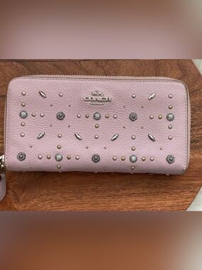 COACH Pink Pebble Leather Tea Rose Rivet Zip Around Wallet
